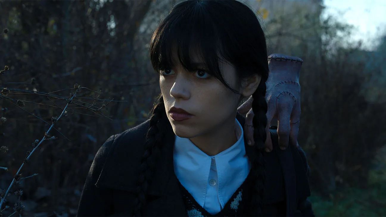 jenna ortega calls wednesday season 2 “graphic” and “exciting”