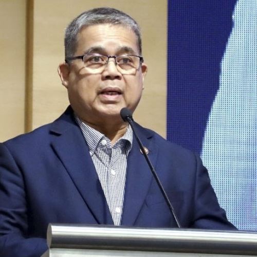 lelaki non-muslim ditampar ketika makan, menteri perpaduan beri amaran