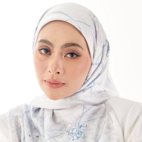 “dia suka main cakap…” - adira tepis dakwaan rujuk dengan datuk red