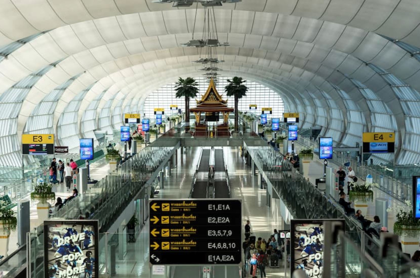 thailand to reduce visa-free stays from 60 days to 30 days to curb illegal activities