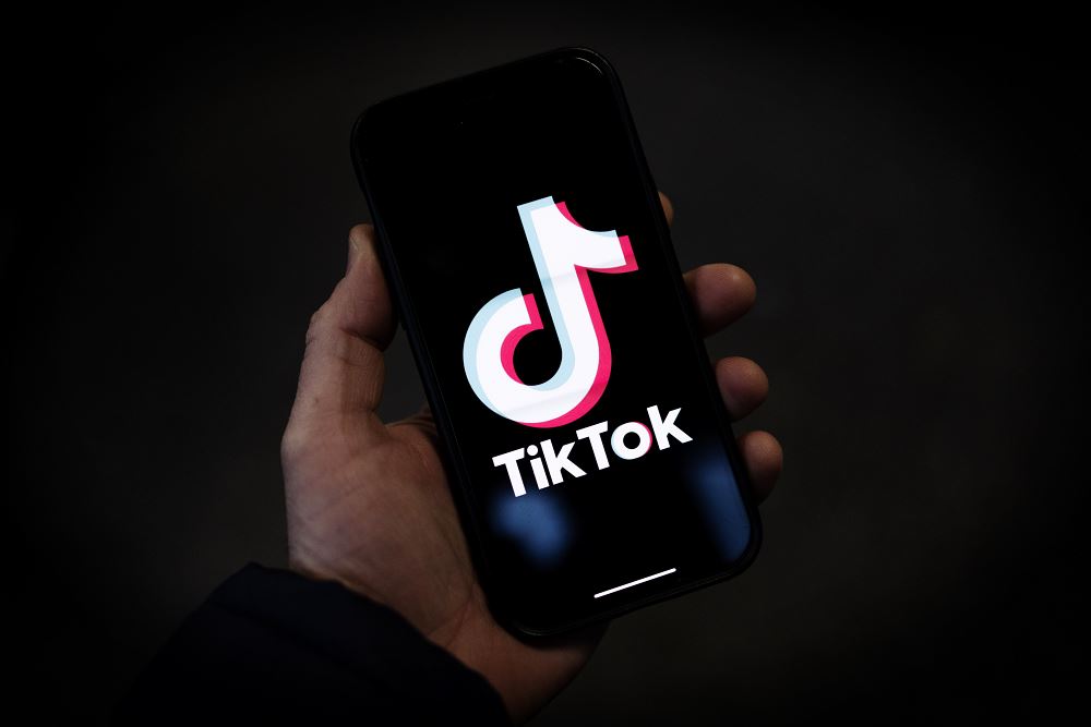 parents can now limit teen screen time on tiktok