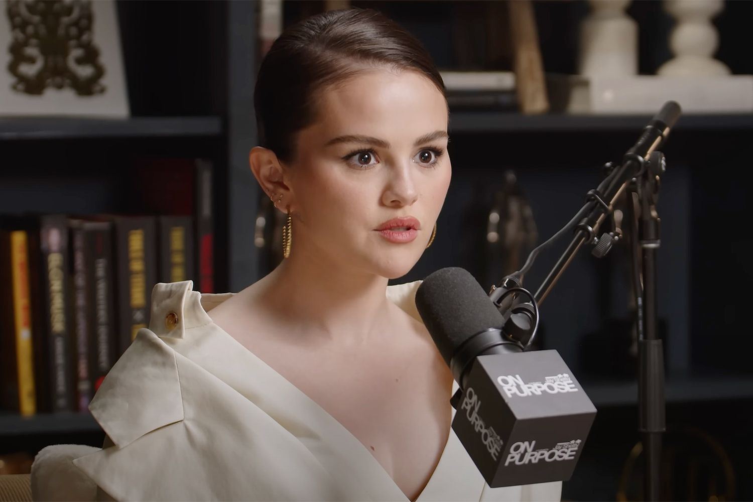 selena gomez opens up about online hate & why she logs off