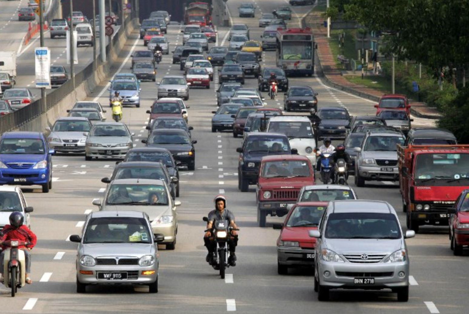 why so many malaysians own cars – and why we're only second to japan in asia!