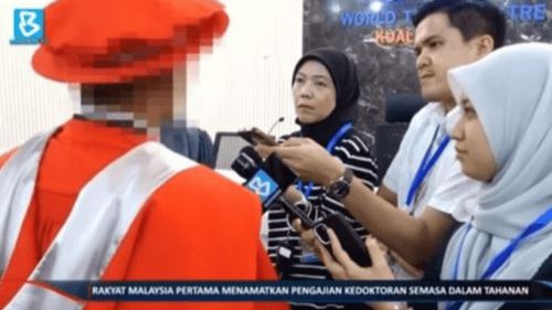 dari tirai besi ke menara ilmu, genggam phd selepas 23 tahun dipenjara 