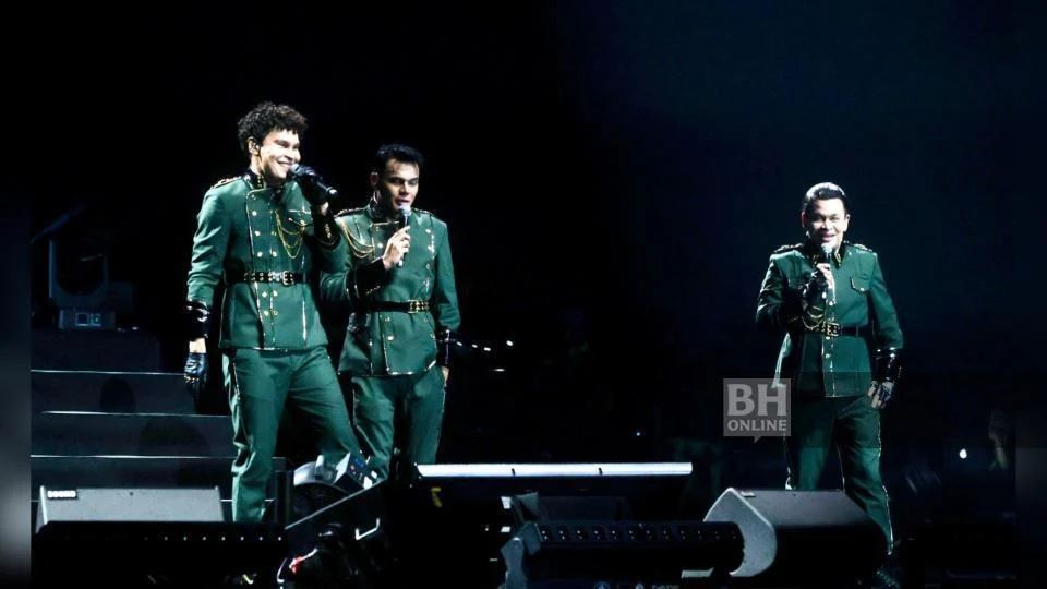 kru kembali gegarkan axiata arena, penuh energi dalam konsert genkru!