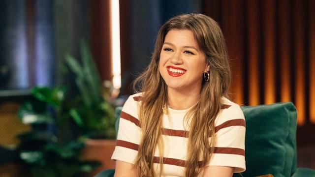 kelly clarkson says she’s not ruling out love—just really busy being a mom