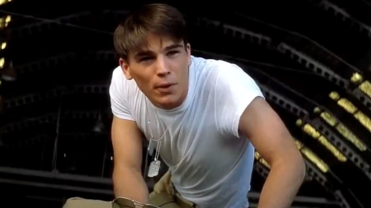 josh hartnett talks verity, working with anne hathaway and dakota johnson