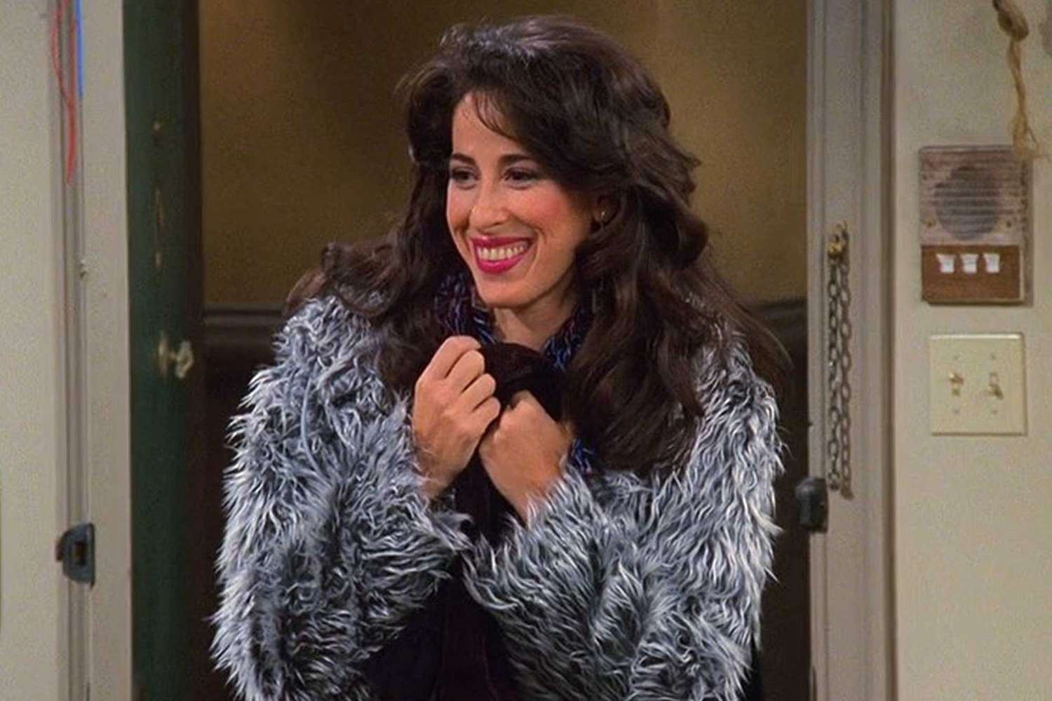 the story behind janice’s legendary entrances on friends