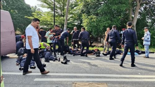 tragedi teluk intan: lapan anggota fru terkorban dalam nahas jalan raya 