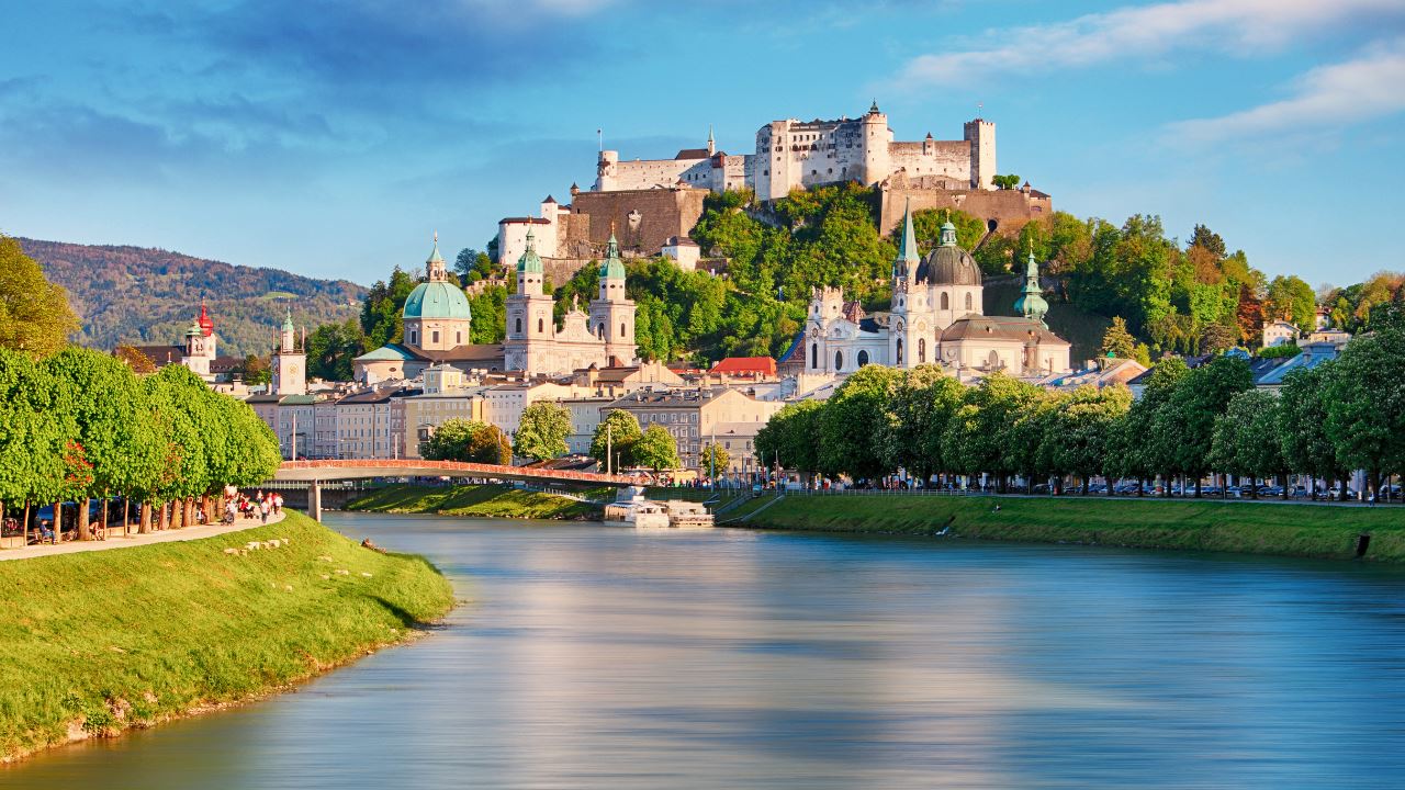 Buildings overlooking a river in Salzburg