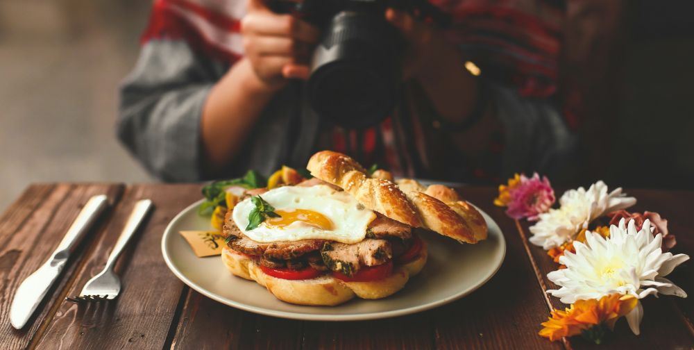 buat food review? apa hukumnya?