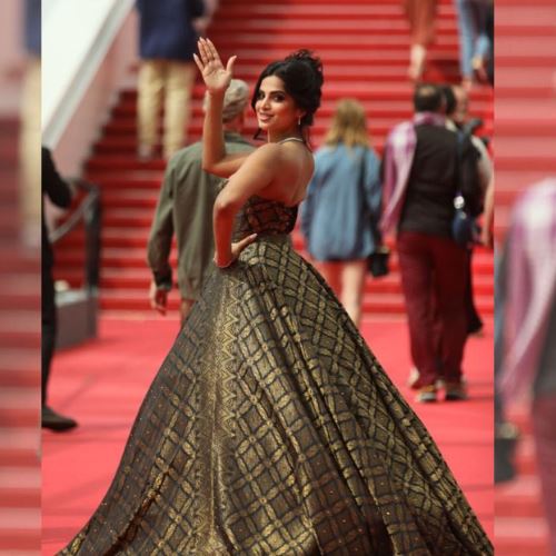 songket melanau bersinar di cannes dek penampilan memukau dr. nisha