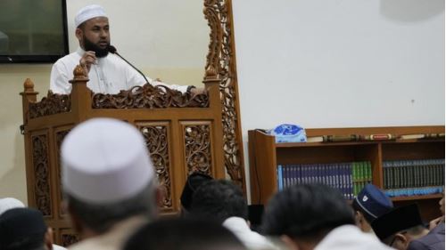 setiap khutbah adalah pesanan berharga, adakah kita mendengarnya?