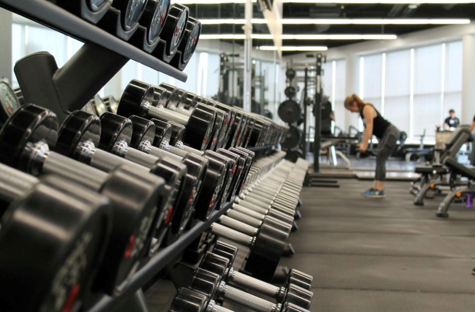 a porsche for dropping 50kg? netizens say this gym’s challenge is going too far