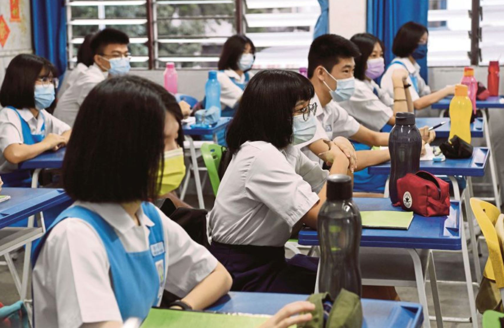 first time ever! 413,372 students sit for spm without taking upsr or pt3