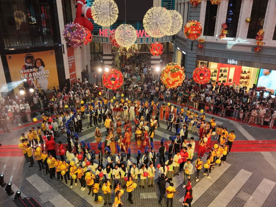 exploring the new hextar world mall: here's what the syok team found inside!