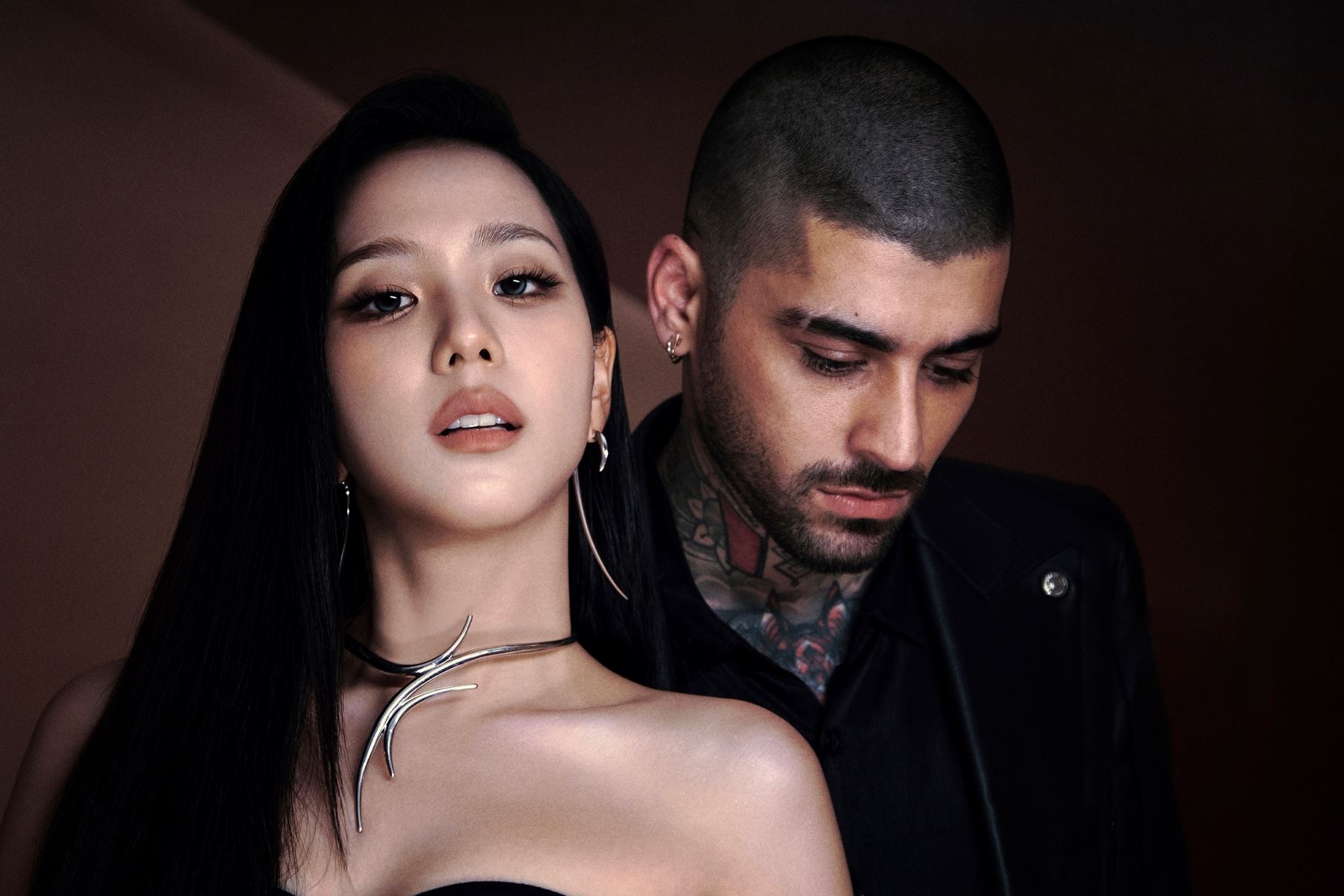 jisoo blackpink, zayn malik bergabung dalam lagu ‘eyes closed’