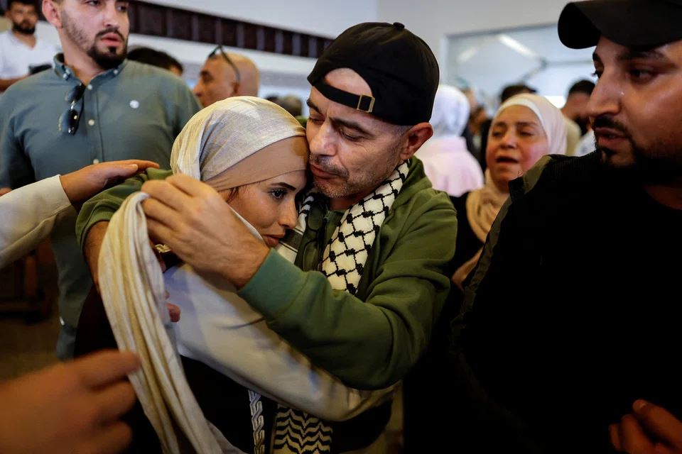 hampir 2,000 tahanan palestin dibebaskan dalam rundingan pertukaran tebusan