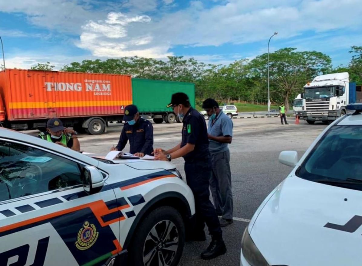 buckle up! jpj to enforce mandatory seatbelt use for all private vehicle passengers