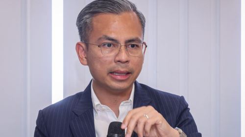 [video] malaysia umum larangan akaun media sosial bagi kanak-kanak bawah 13 tahun