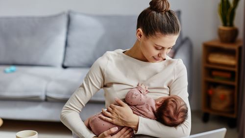 susu ibu cair bukan kurang zat, fahami keajaibannya!
