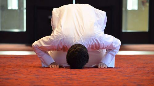 rahsia besar waktu sujud yang ramai tak tahu, doa waktu ini paling cepat sampai!