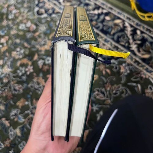 rupanya ini sebab al-quran di masjid nabawi ada tali kuning & hitam!