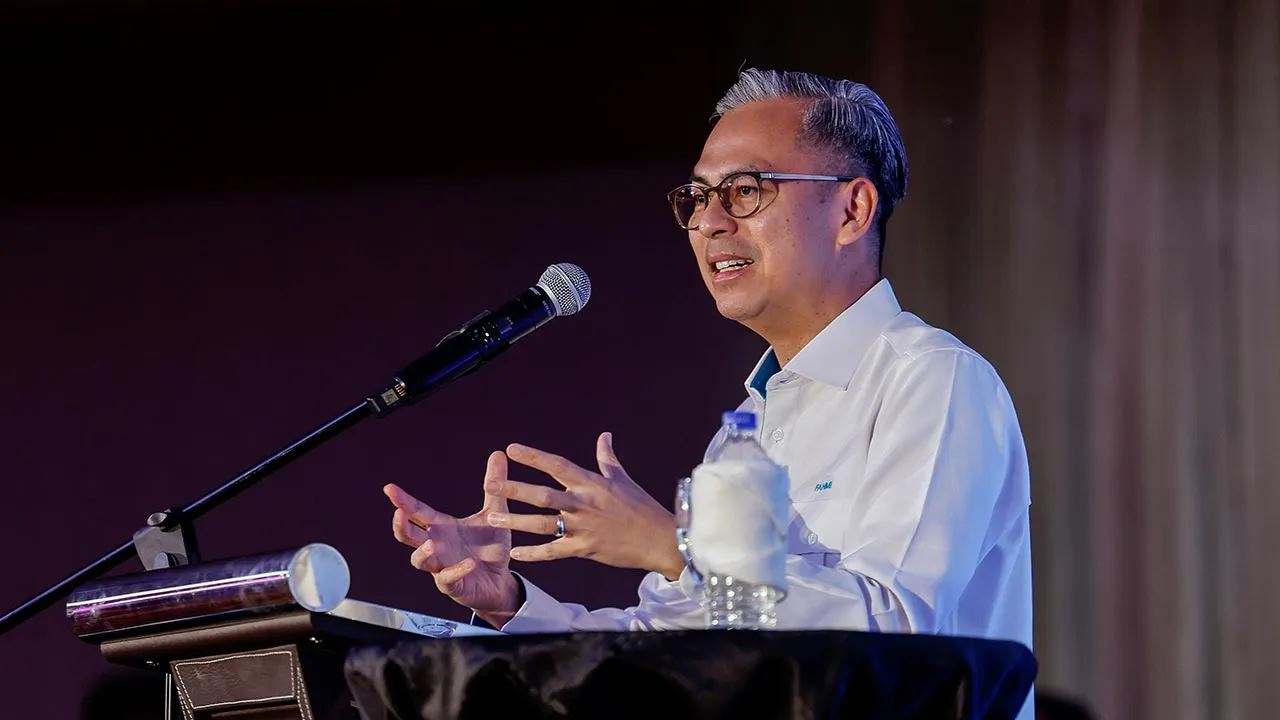 mcmc pertimbangkan tindakan undang-undang terhadap x, sekat sementara grok kerana kandungan tidak wajar