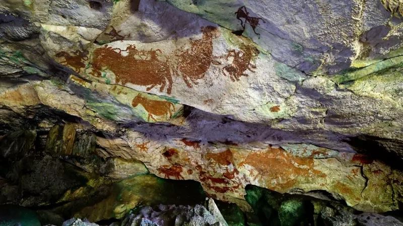 lukisan gua 67,800 tahun di indonesia pecahkan rekod dunia, buktikan manusia sudah berlayar di waktu purba dahulu