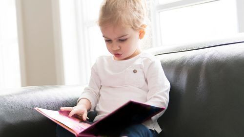 buku di ‘swipe’ seperti telefon, kanak-kanak semakin tidak bersedia ke sekolah?