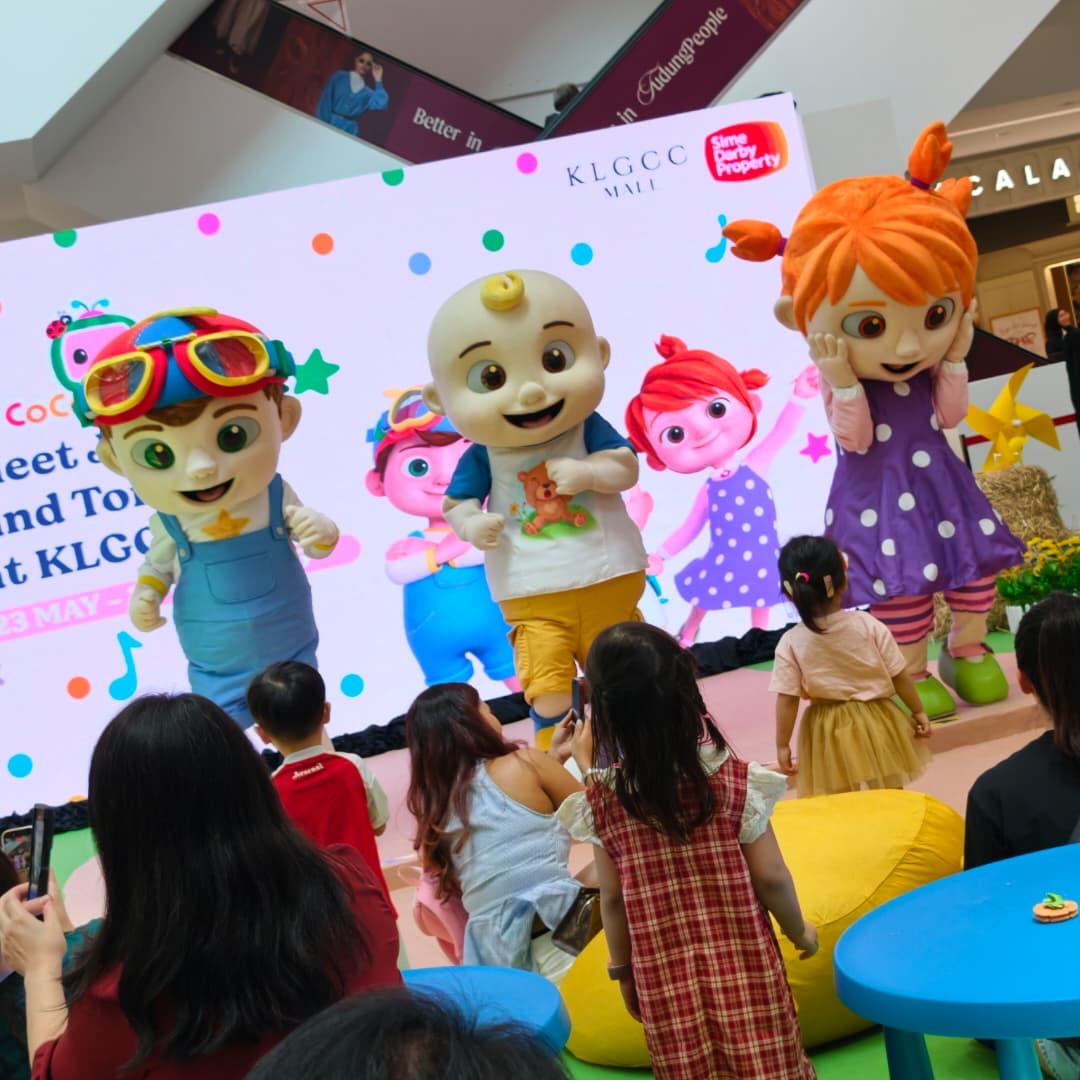 cocomelon characters dancing