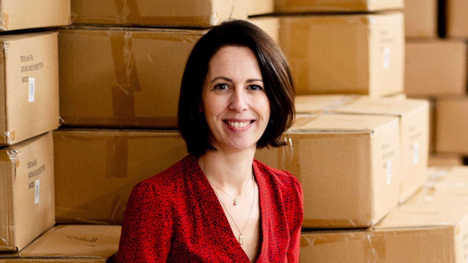 艾琳·布林（Irene Breen）向BBC表示，受相关限制措施影响，她的生意遭受严重的财务打击。